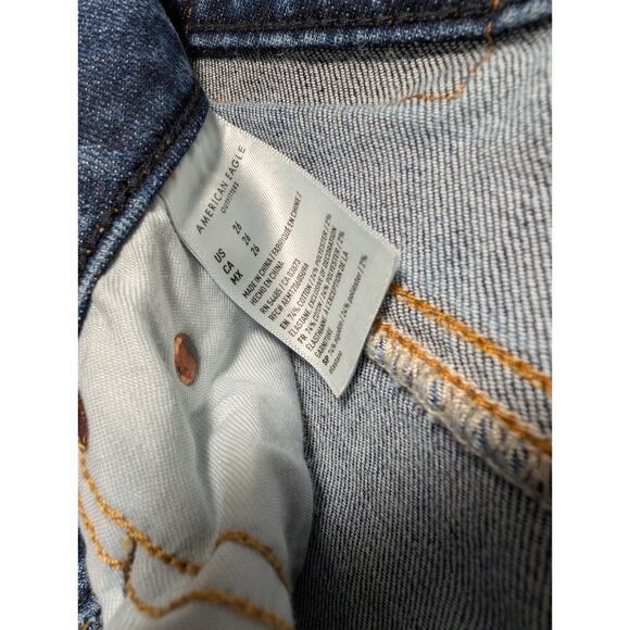 AMERICAN EAGLE Jean Shorts Men 26 Blue Distressed Cut Off Bermuda Jorts Airflex - Picture 4 of 7